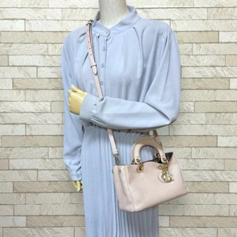 Dior issimo Shoulder Christian Bag Beige Cream Leather Tan Cream